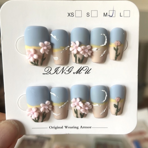 Floral Sky Blue & Cream 3D Press-On Nails reusable medium length 10 pc handmade - Picture 6 of 9